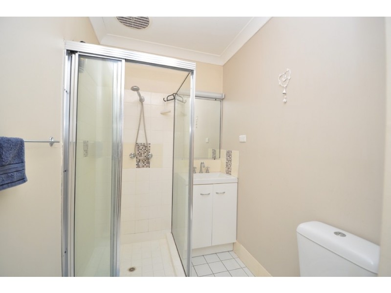 1/1 Joseph Lloyd Close, Gosford NSW 2250