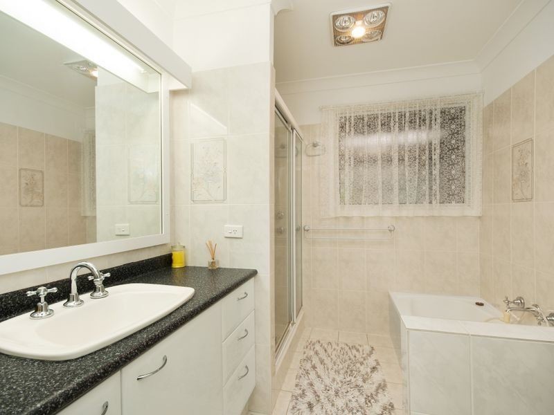 3 Sullens Avenue, East Gosford NSW 2250