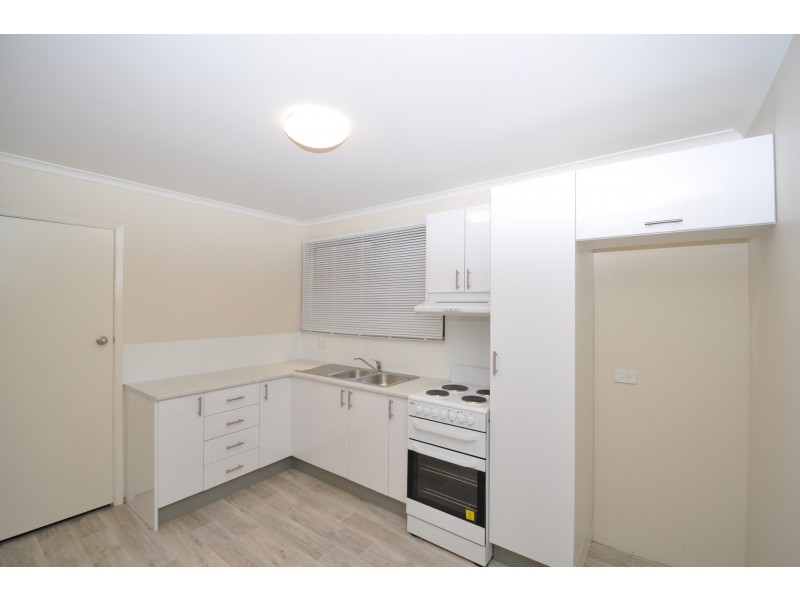 2/17 South Crescent, North Gosford NSW 2250