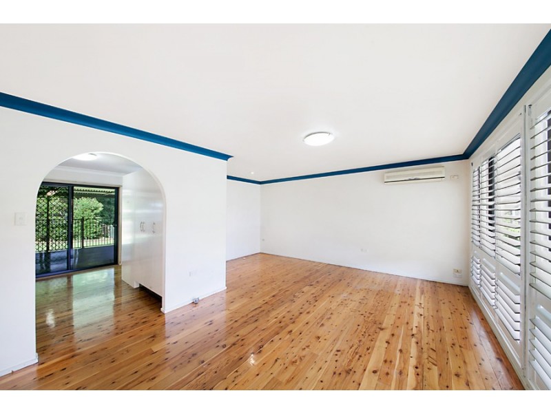 8 Elkhorn Close, Wyoming NSW 2250