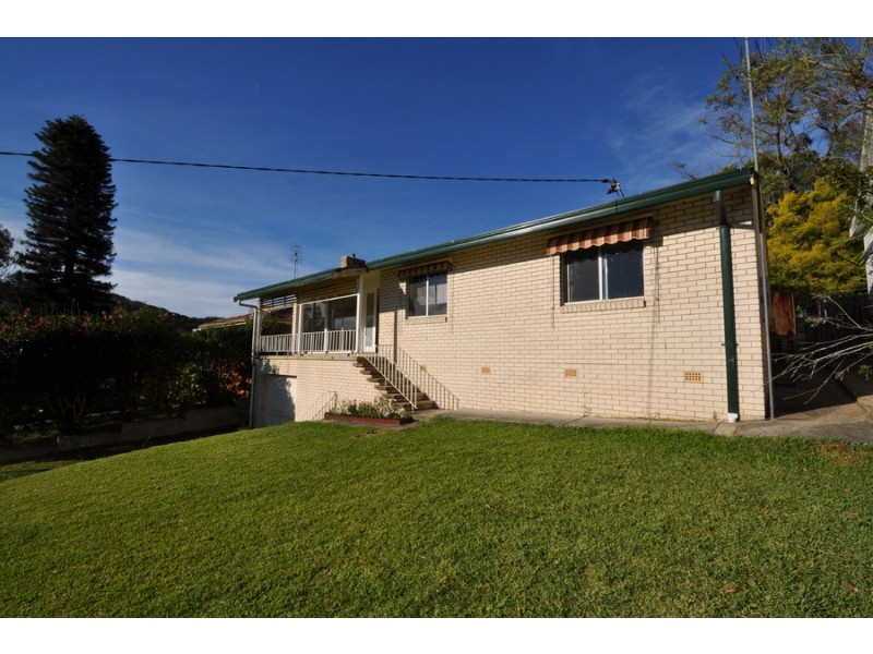 39 Orange Parade, Wyoming NSW 2250