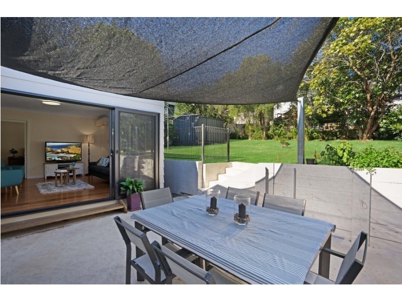 6 Maidens Brush Road, Wyoming NSW 2250