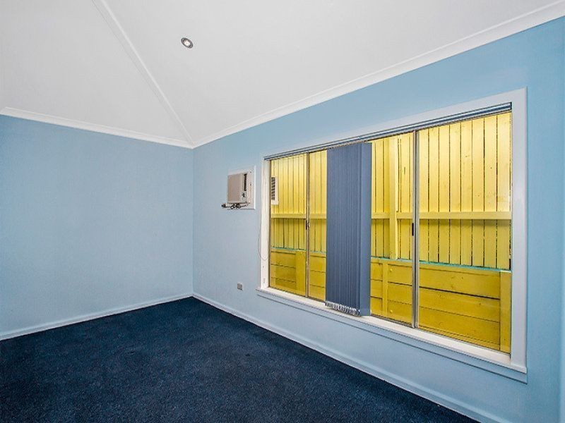2 Waterview Crescent, Tascott NSW 2250