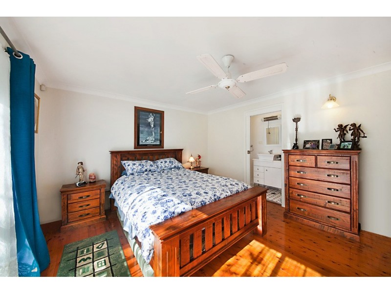 38 Pinetop Avenue, Narara NSW 2250