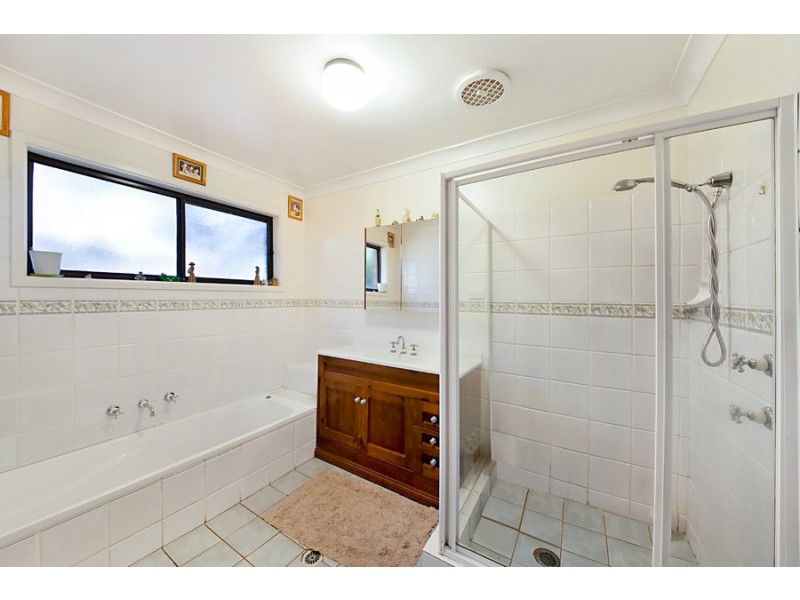 38 Pinetop Avenue, Narara NSW 2250