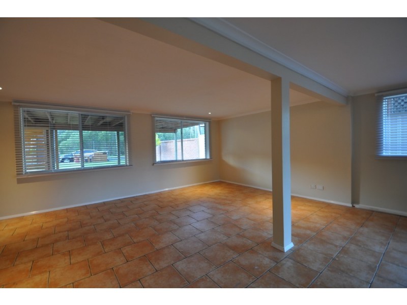 8 Blue Waters Parade, Tascott NSW 2250