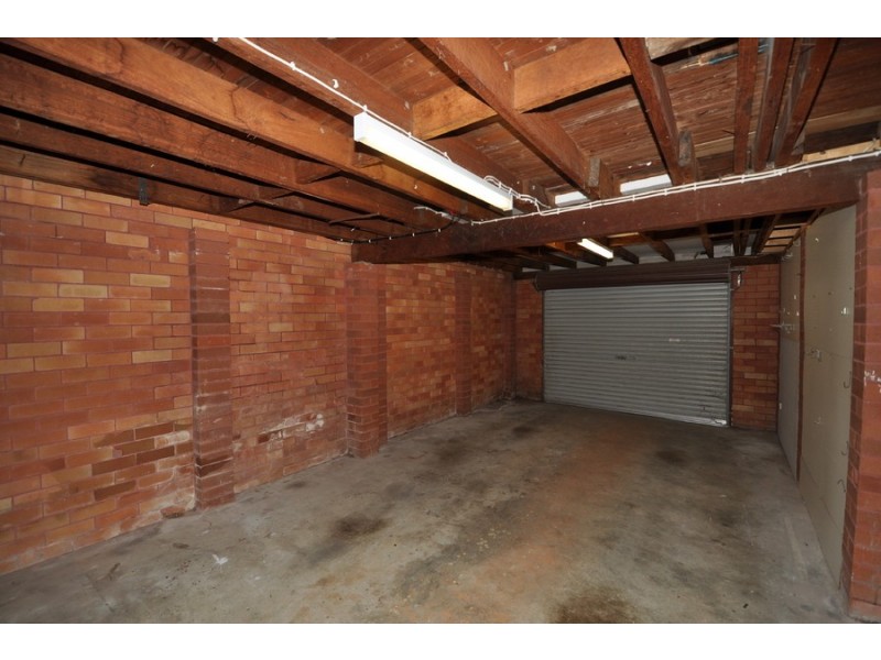 8 Blue Waters Parade, Tascott NSW 2250