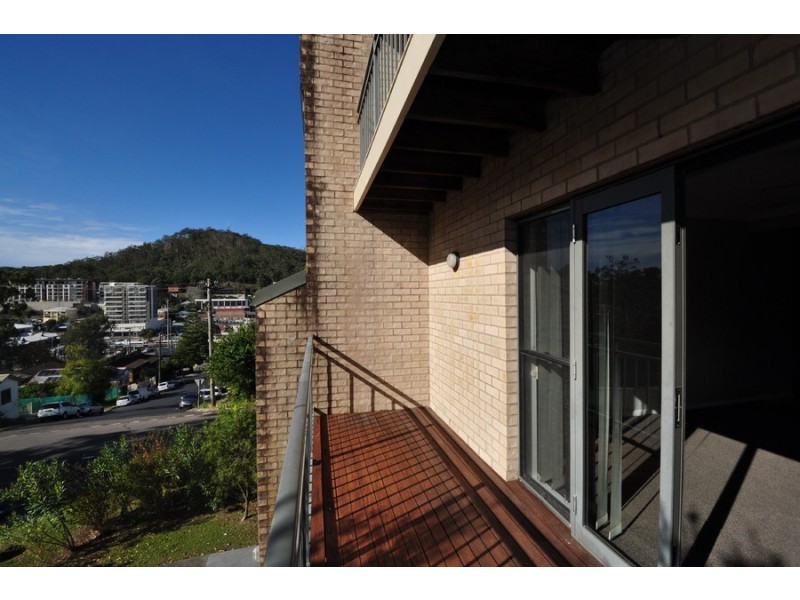 2/101A Faunce West Street, Gosford NSW 2250