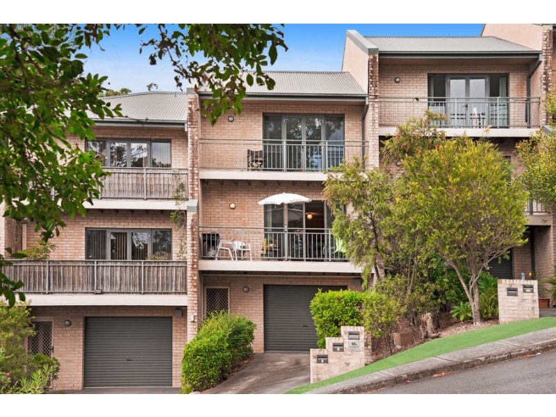 2/101A Faunce West Street, Gosford NSW 2250