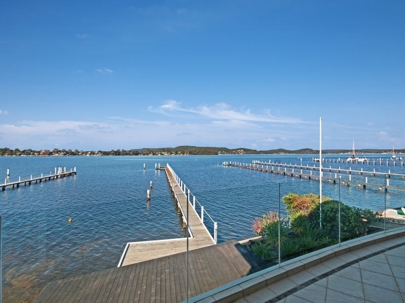 39 Kurrawa Avenue, Point Clare NSW 2250