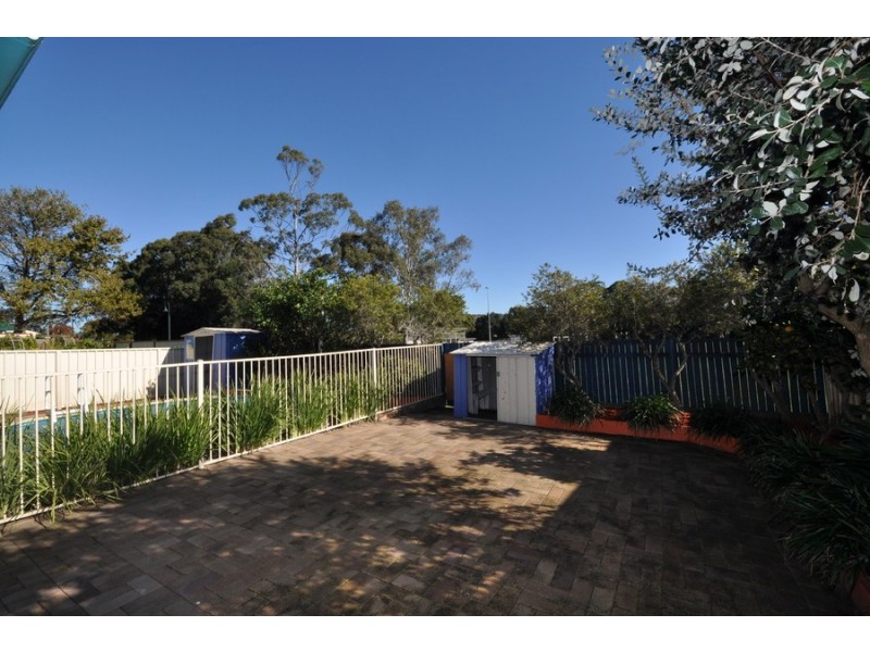 36 Day Street, Wyoming NSW 2250