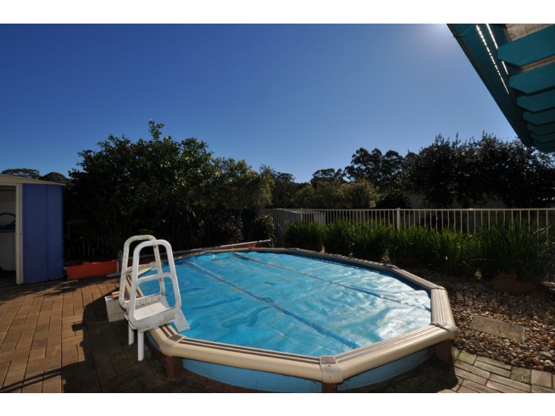 36 Day Street, Wyoming NSW 2250