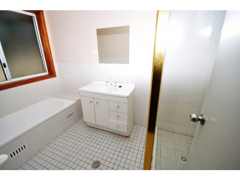 2/1 Wesley Street, Narara NSW 2250