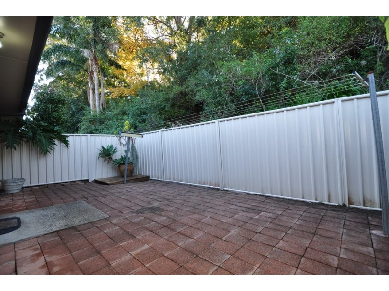 2/166 Albany Street, Point Frederick NSW 2250