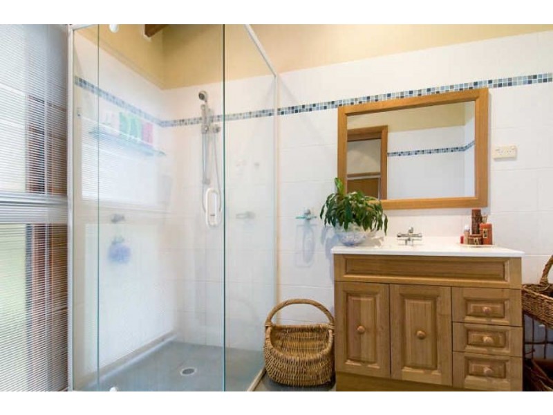 125a Carrington Street, Narara NSW 2250