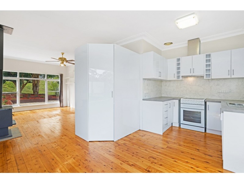 22 Orange Parade, Wyoming NSW 2250