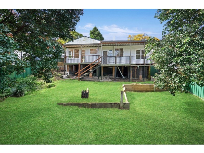 22 Orange Parade, Wyoming NSW 2250