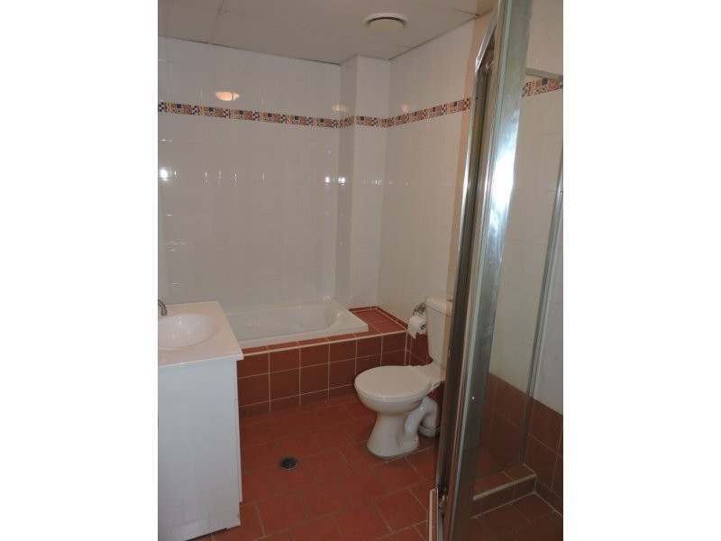 17/1 Batley Street, Gosford NSW 2250