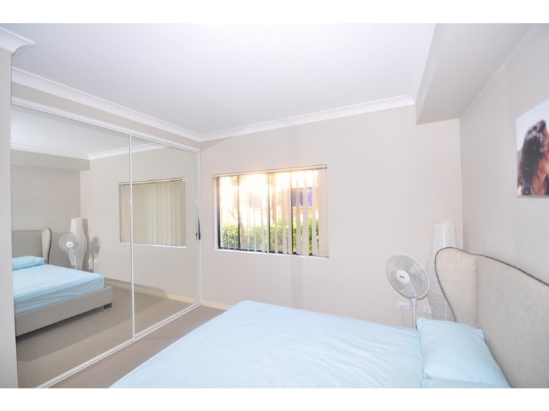 17/1 Batley Street, Gosford NSW 2250