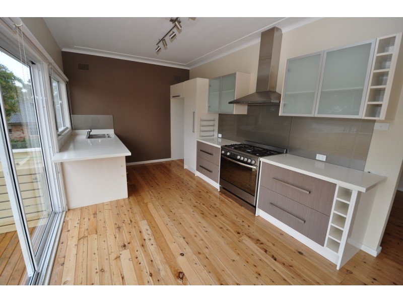 10 Ogilvie Street, Terrigal NSW 2260