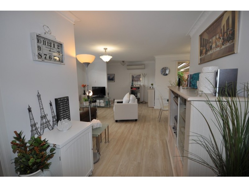 4/293-295 Henry Parry Drive, Wyoming NSW 2250