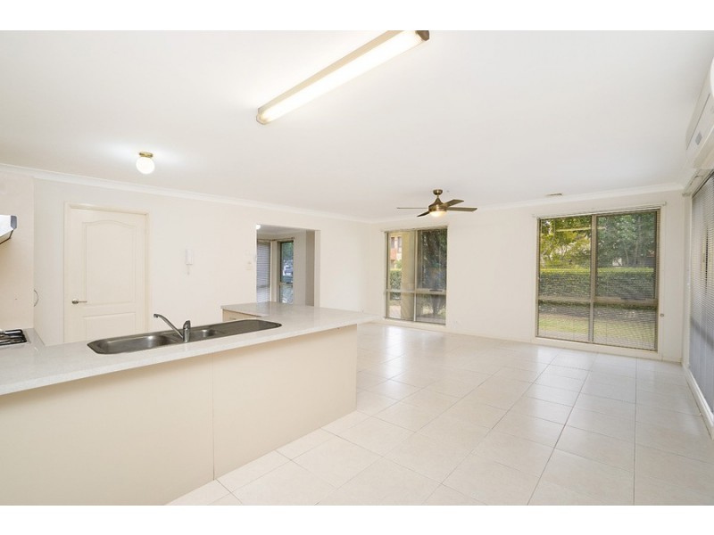 19 Wingello Crescent, Wyoming NSW 2250