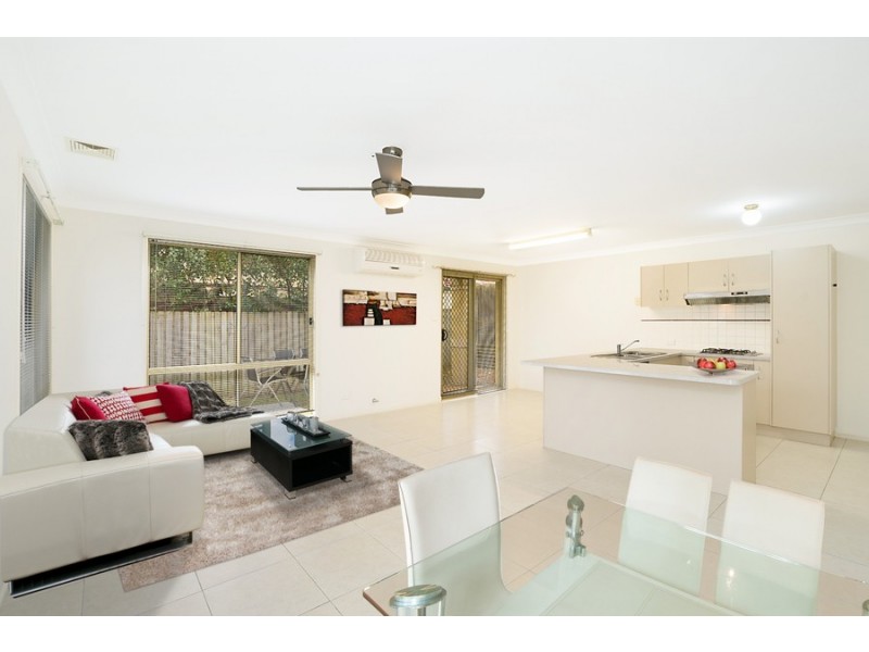 19 Wingello Crescent, Wyoming NSW 2250