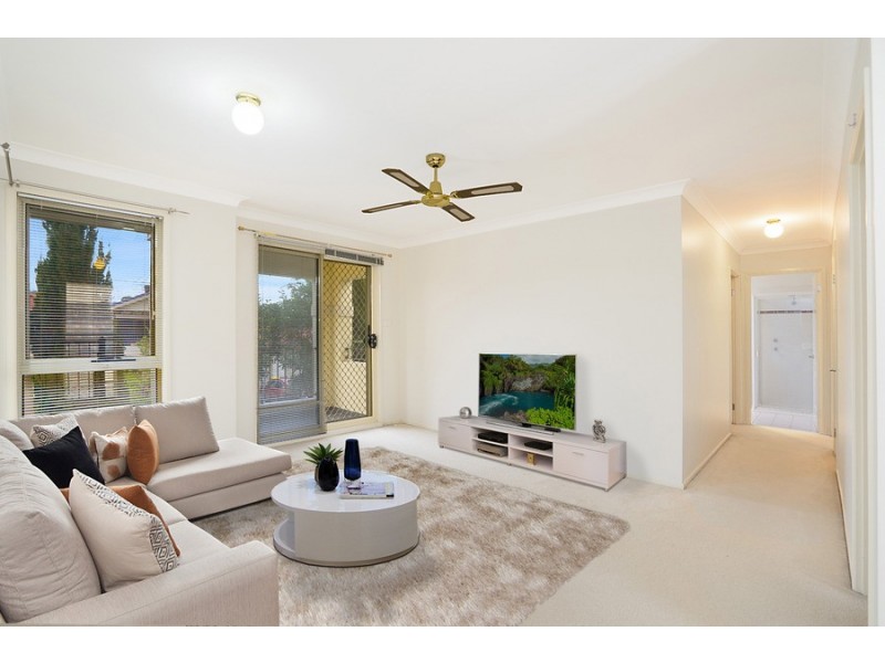 19 Wingello Crescent, Wyoming NSW 2250