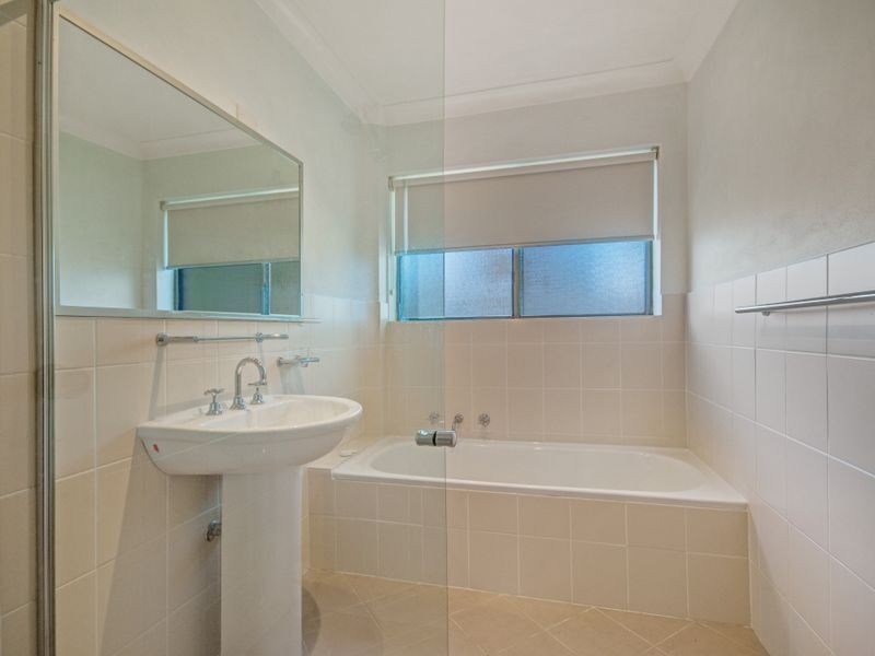 24/7 York Street, East Gosford NSW 2250