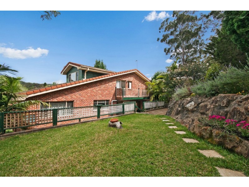 16 Roselands Avenue, Wyoming NSW 2250