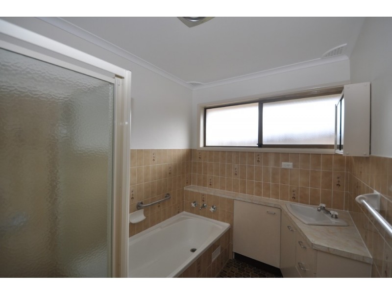 2/20 Russell Street, East Gosford NSW 2250