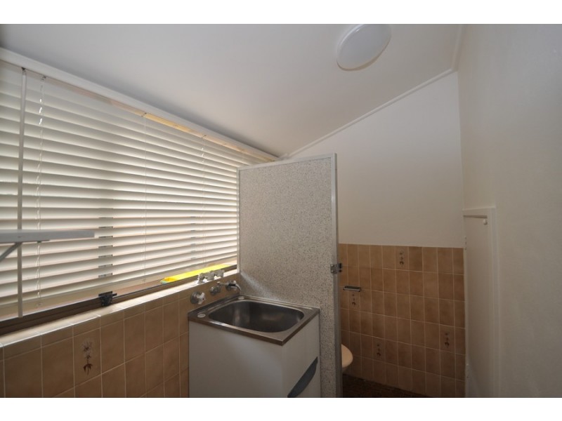 2/20 Russell Street, East Gosford NSW 2250