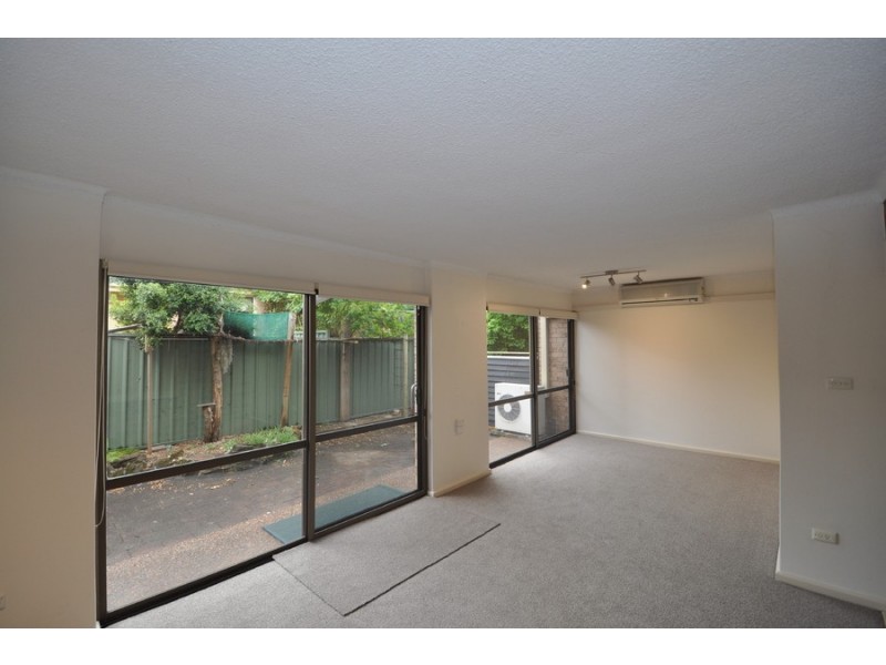 2/20 Russell Street, East Gosford NSW 2250
