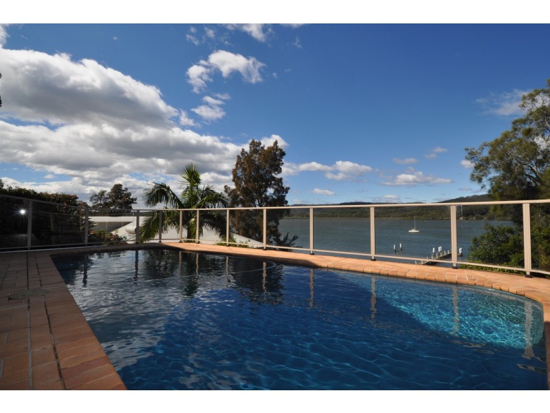 87 Caroline Street, East Gosford NSW 2250