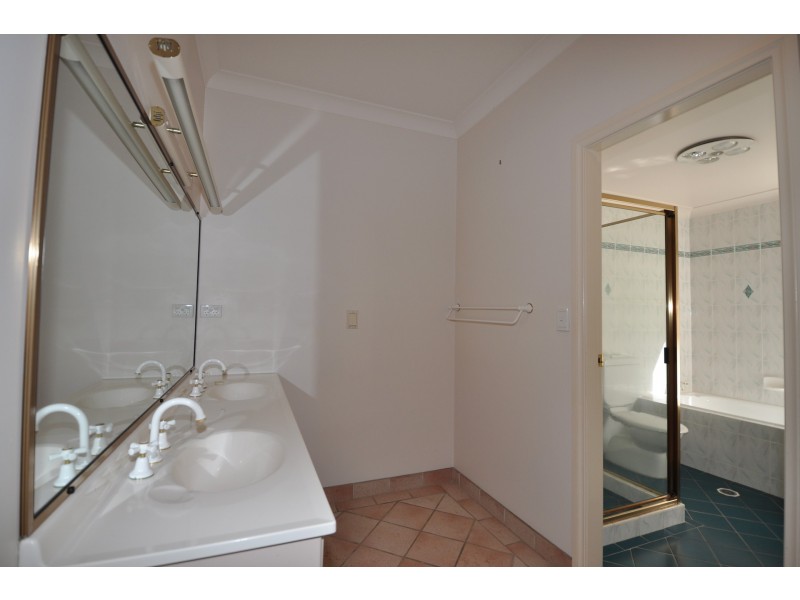 87 Caroline Street, East Gosford NSW 2250