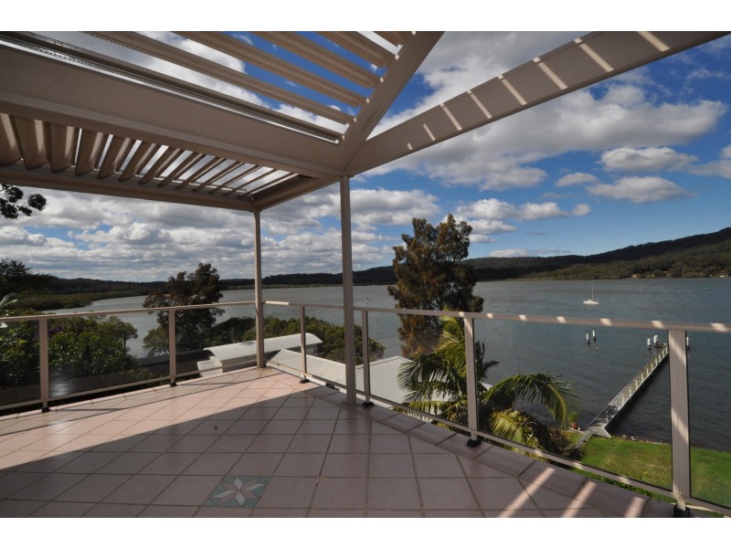 87 Caroline Street, East Gosford NSW 2250