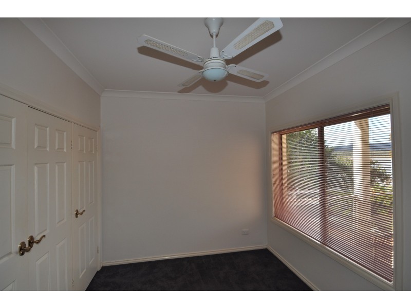 87 Caroline Street, East Gosford NSW 2250