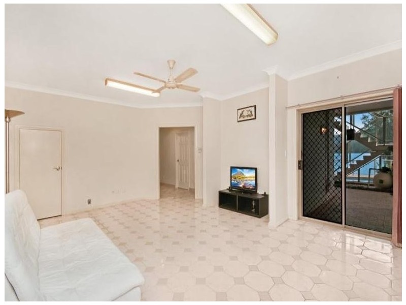 87 Caroline Street, East Gosford NSW 2250