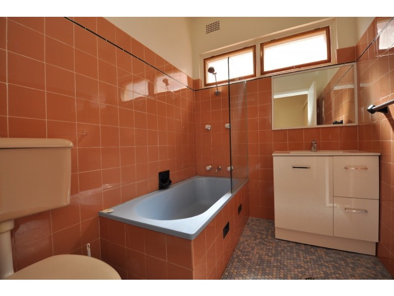 1/29 Masons Parade, Point Frederick NSW 2250