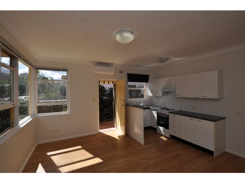 1/29 Masons Parade, Point Frederick NSW 2250