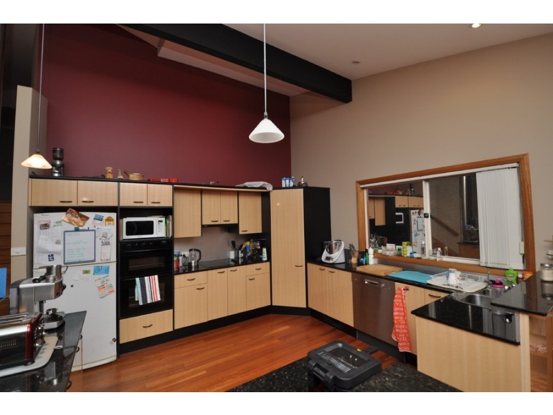 92 Bay View Avenue, East Gosford NSW 2250