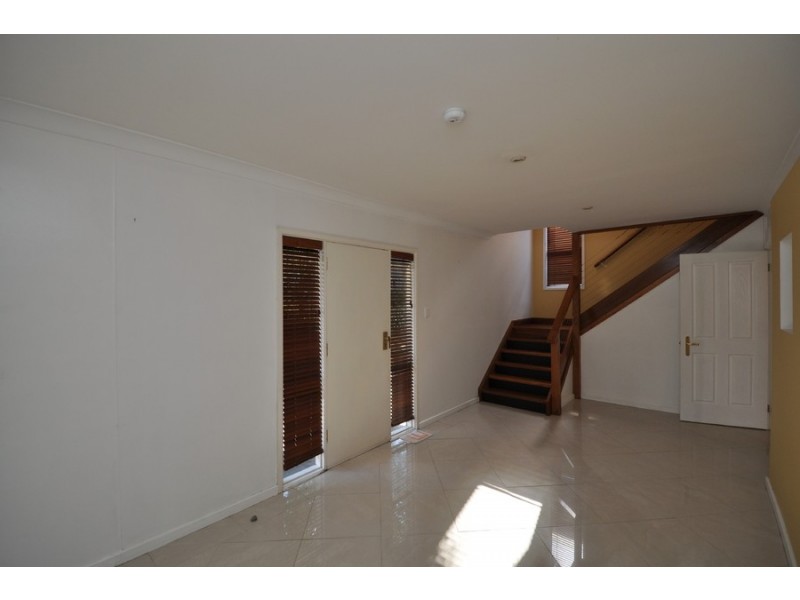77 Showground Road, Narara NSW 2250