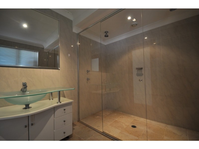77 Showground Road, Narara NSW 2250