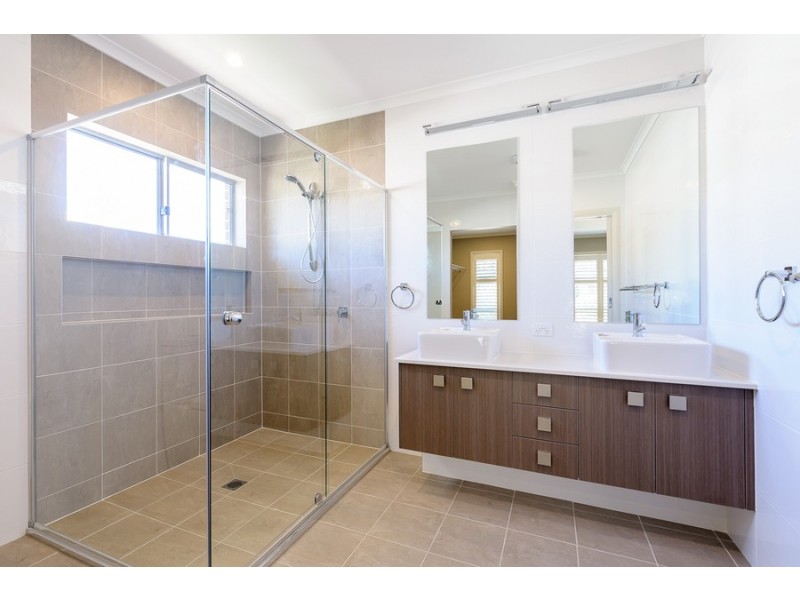 14 Jacana Avenue, Narara NSW 2250