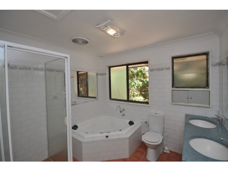 34 Hamilton Close, Niagara Park NSW 2250