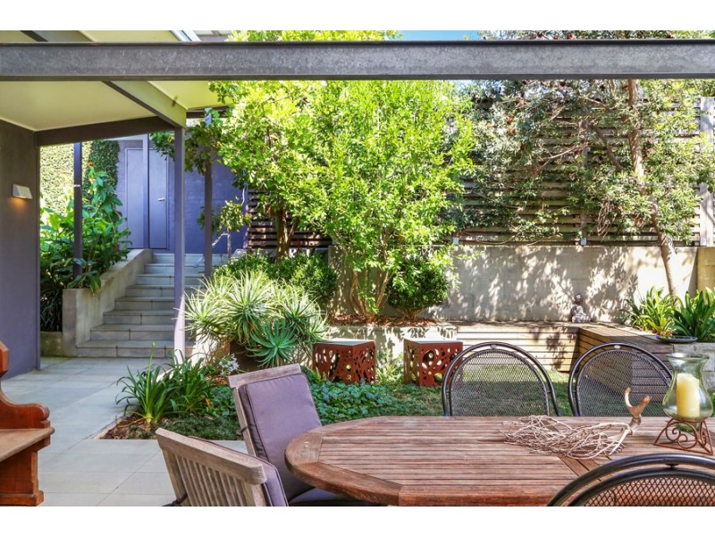 35 Albany Street, Point Frederick NSW 2250