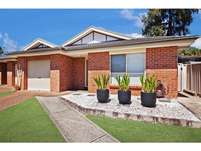 2/15 Sandpiper Place, Green Point NSW 2251