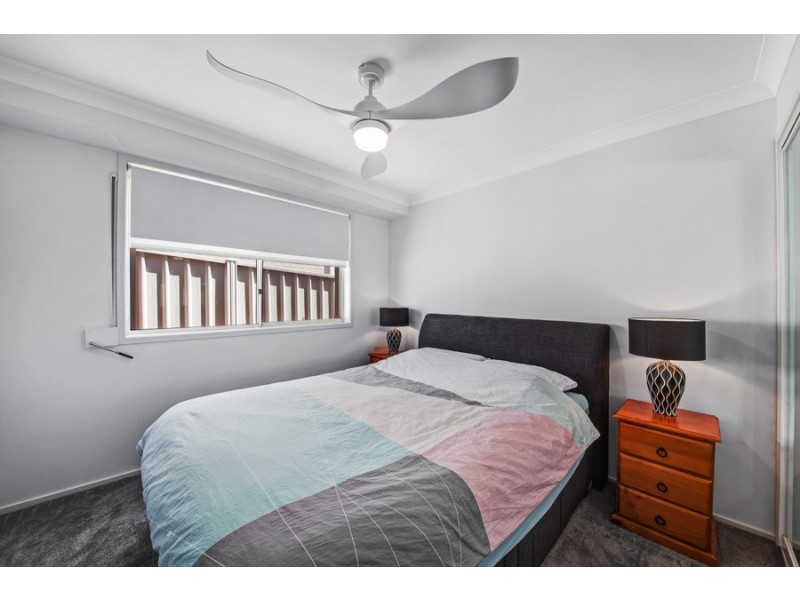 2/15 Sandpiper Place, Green Point NSW 2251