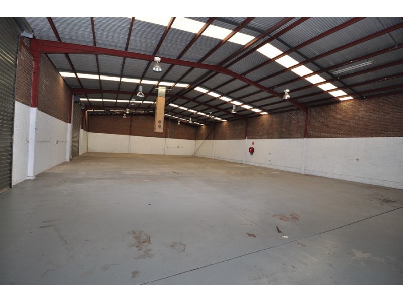 8 Grieve Close, West Gosford NSW 2250