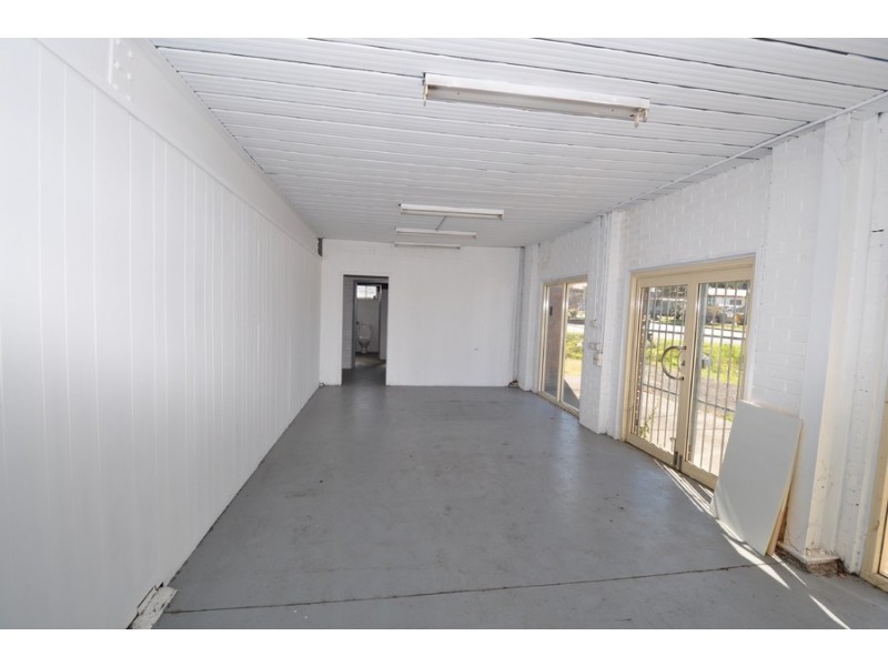 8 Grieve Close, West Gosford NSW 2250